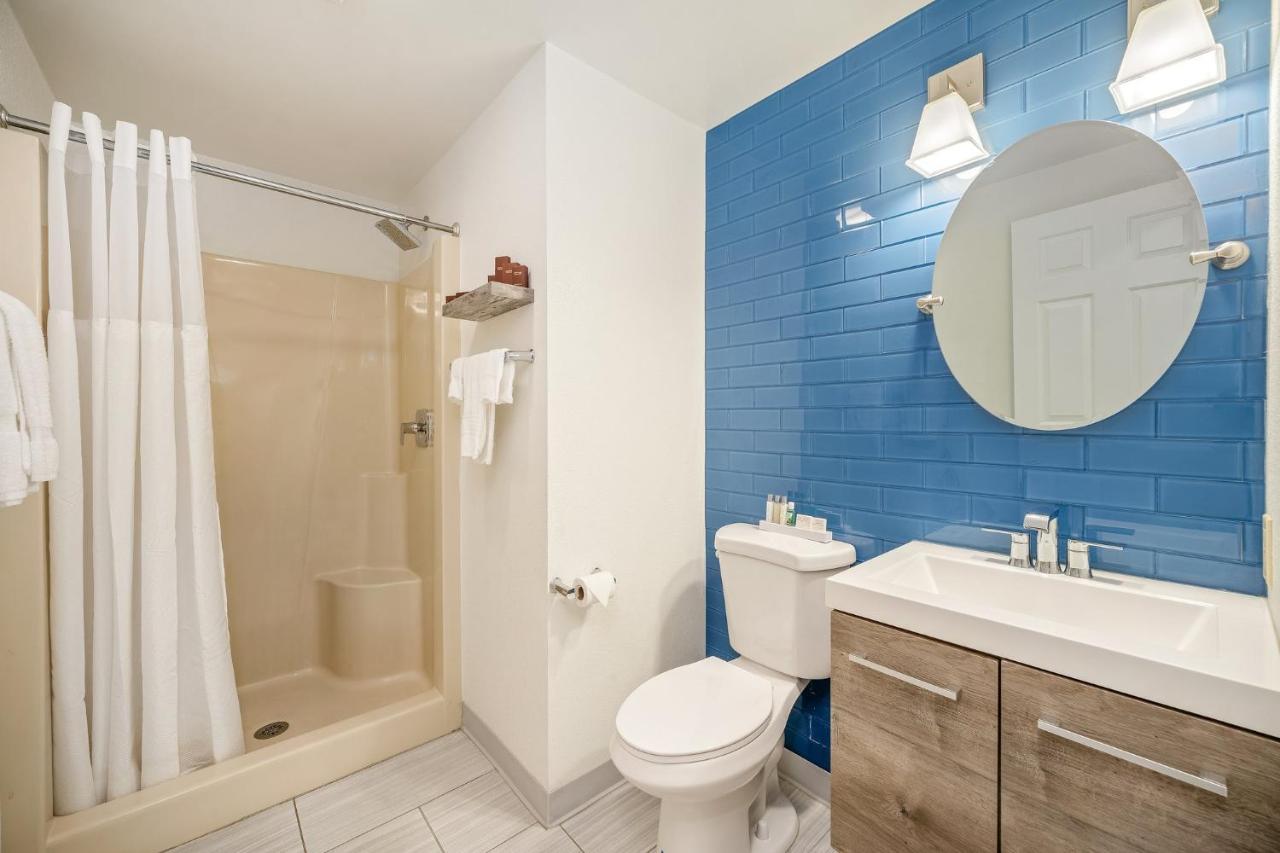 Founder'S Brook Motel And Suites พอร์ทสมัธ ภายนอก รูปภาพ